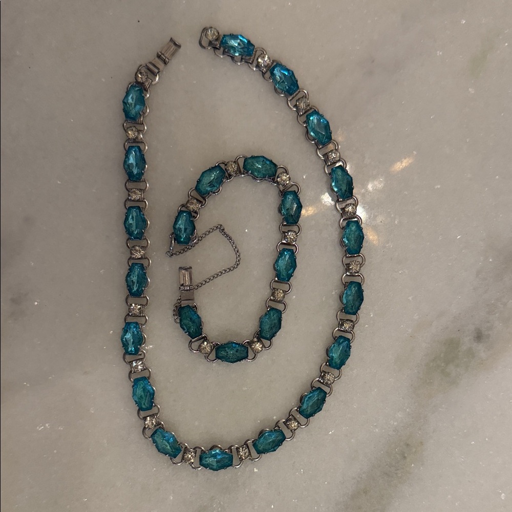 Vintage Art deco Silvertone and Blue necklace and bracelet Set bookchain link